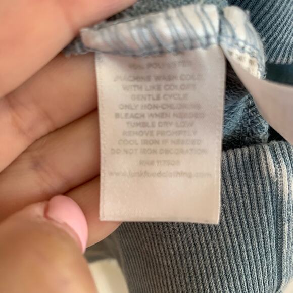 Junk Food Wash Blue Distressed Peace Sign American Flag Hoodie Small - Picture 8 of 8